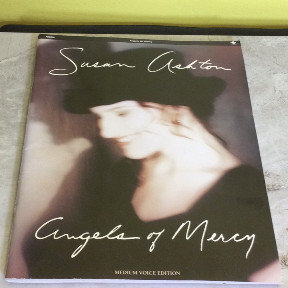 Vintage 1992 Susan Ashton Angels of Mercy songbook